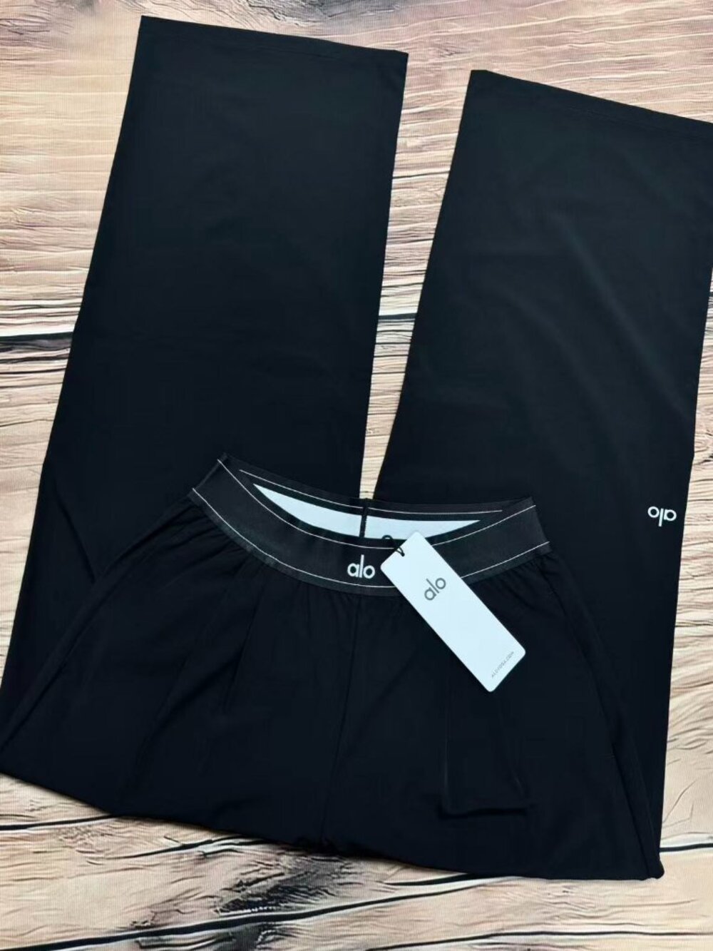🏝ALO Yoga Women's Black Suit Up Trouser (Regular 30 inch)Size: XS/S